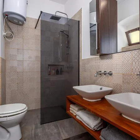 In With Kitchen Rijeka